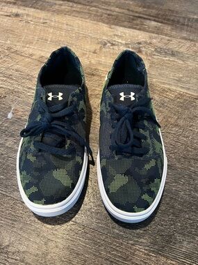 Under Armour Kids Navy and Green Camo Canvas Sneakers